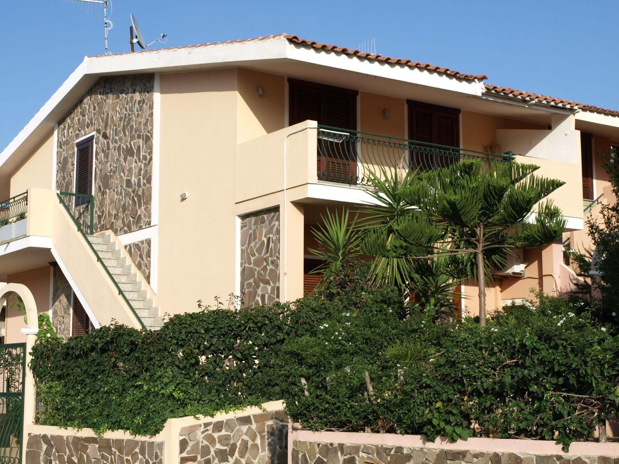 Appartamenti Simius Villasimius Exterior photo